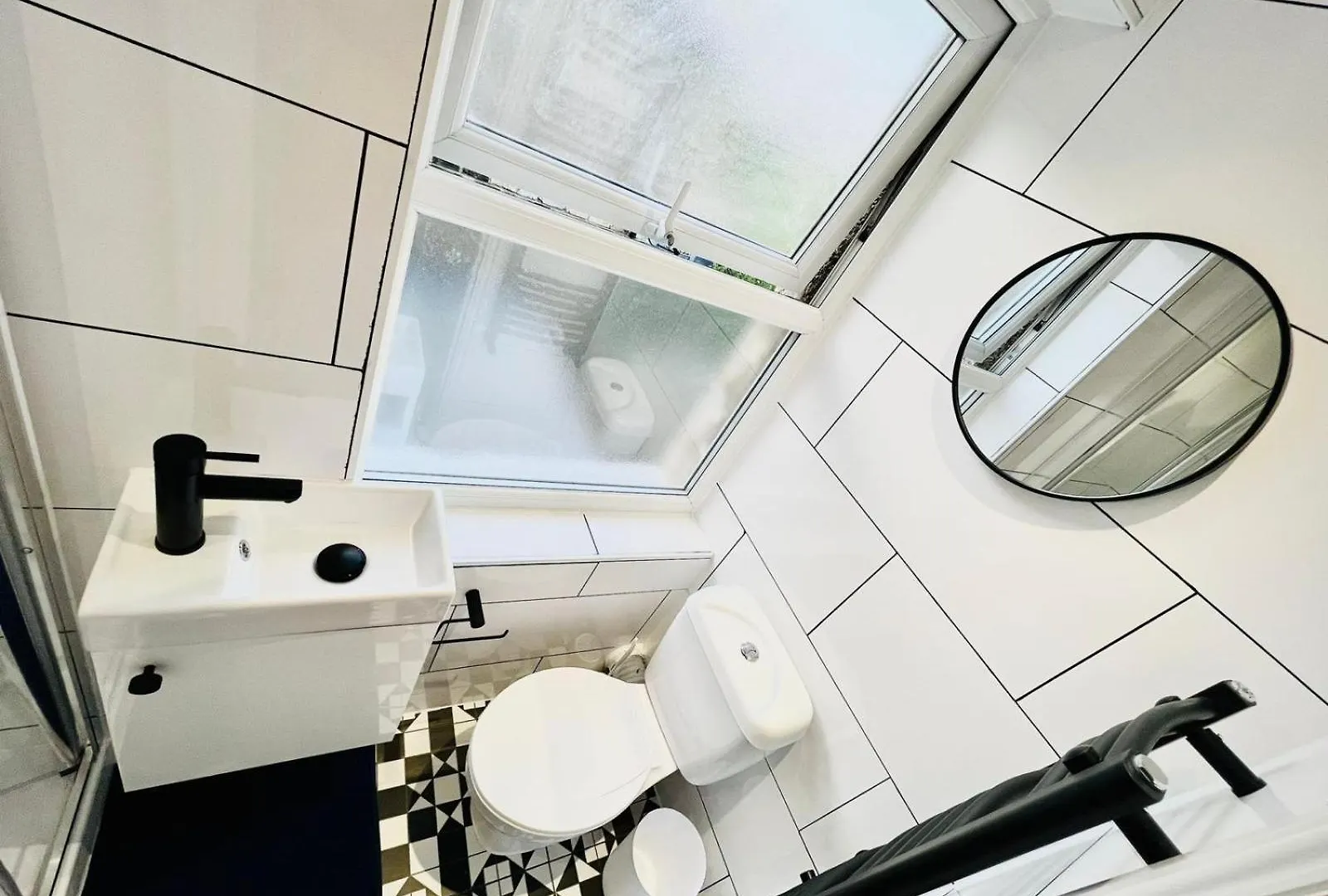 London 61 Central Studio, Ideal For Tourists High Recommend!!!