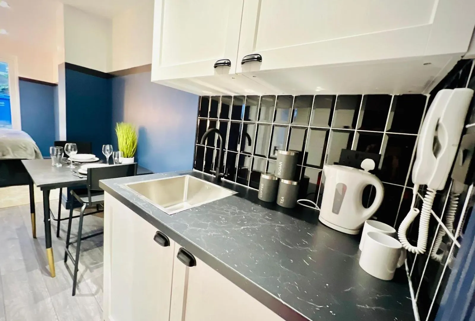 London 61 Central Studio, Ideal For Tourists High Recommend!!!
