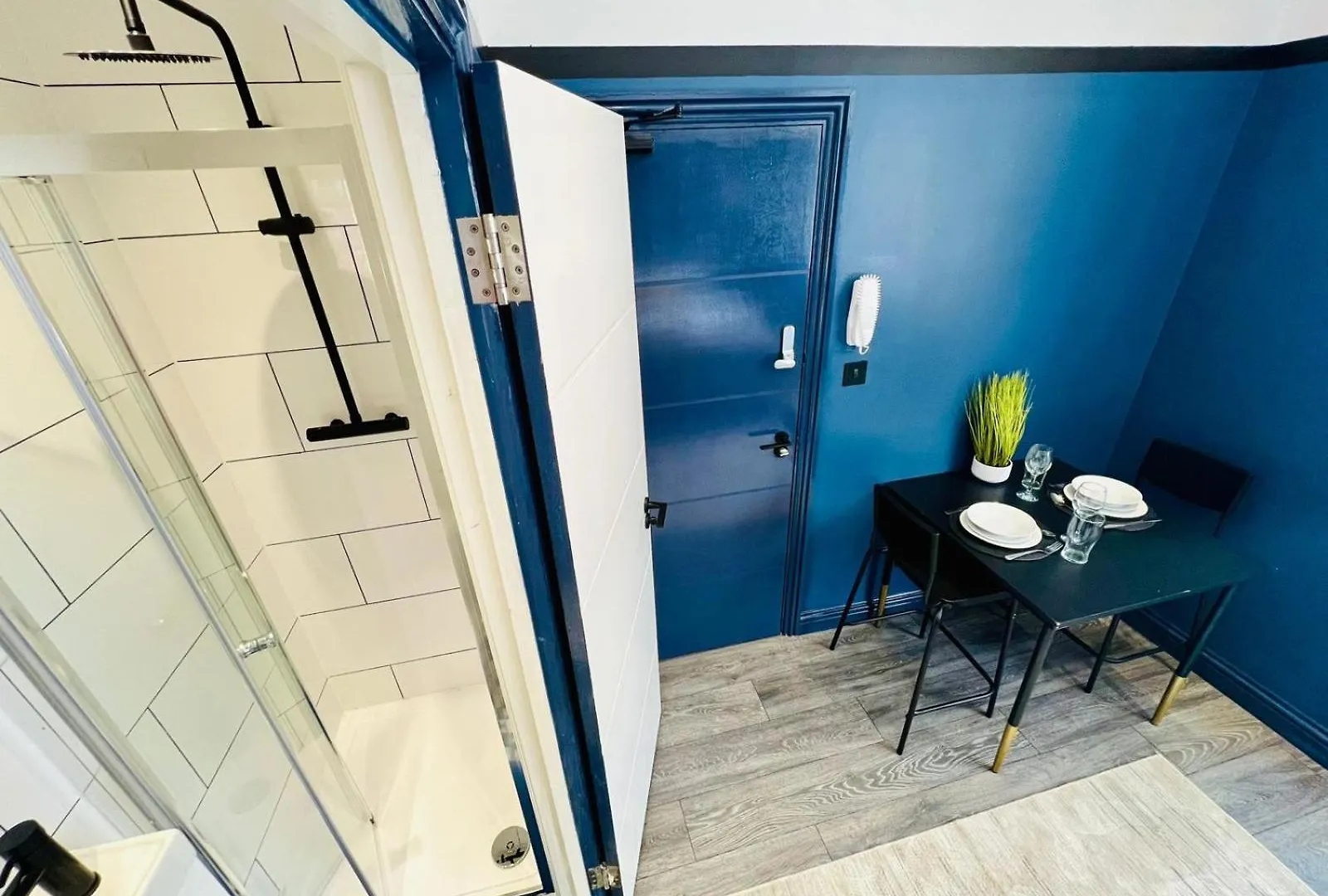 Guest house London 61 Central Studio, Ideal For Tourists High Recommend!!!